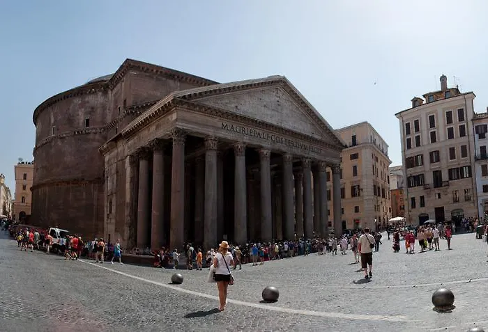 Konukevi Imperium Navona